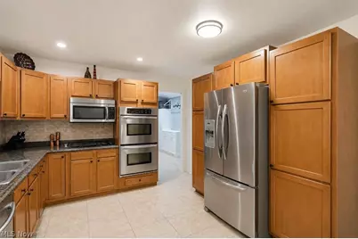 1342 Roseland Drive, Macedonia, OH 44056 - Photo 8