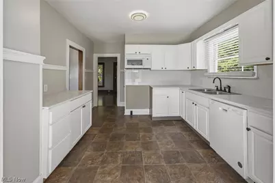 324 Tuscarawas Avenue NW, Brewster, OH 44613 - Photo 18