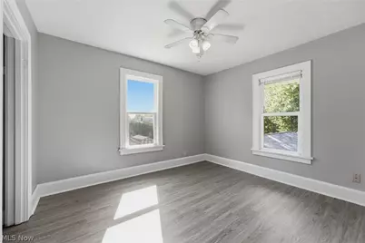 324 Tuscarawas Avenue NW, Brewster, OH 44613 - Photo 26