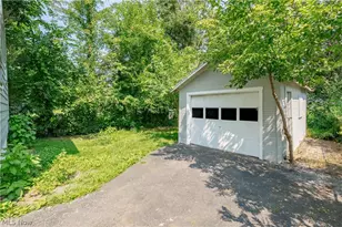 757 Baird St, Akron, OH 44306 - Photo 28