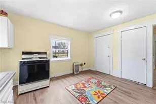 1024 Rex Ave NE, Canton, OH 44704 - Photo 12