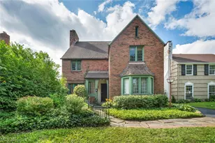 18126 Lomond Blvd, Huber Heights, OH 44122 - Photo 2