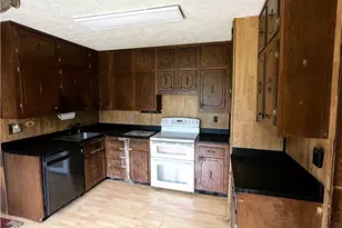 23661 Royalton Rd, Columbia Station, OH 44028 - Photo 4