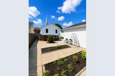 12910 Bennington Avenue, Loveland, OH 44135 - Photo 28