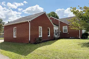 706 Broad Ave NW, Canton, OH 44708 - Photo 2