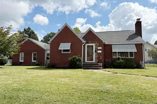 706 Broad Ave NW, Canton, OH 44708 - Photo 1