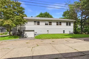 712 Marietta Ln, Marietta, OH 45750 - Photo 1