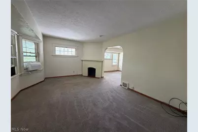 1605 Larchmont Avenue, Oakwood, OH 44107 - Photo 2