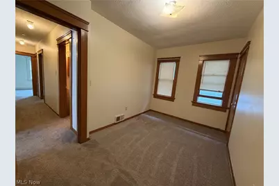 1605 Larchmont Avenue, Oakwood, OH 44107 - Photo 18