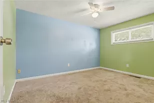 9103 Cranbrook Dr, Northfield Village, OH 44067 - Photo 18