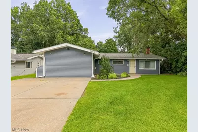9103 Cranbrook Drive, Northfield Village, OH 44067 - Photo 2