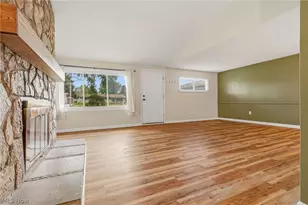 9103 Cranbrook Dr, Northfield Village, OH 44067 - Photo 6