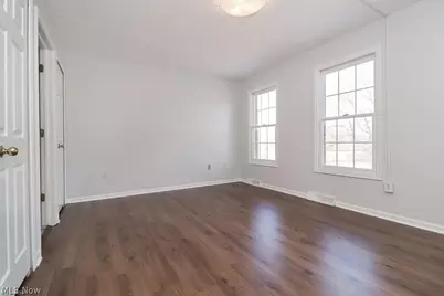 8230 Chester Pkwy Parkway, Loveland, OH 44103 - Photo 4
