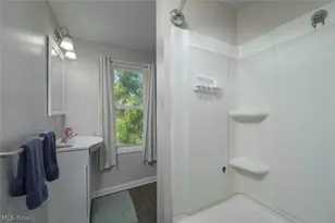185 24th St NW, Barberton, OH 44203 - Photo 28