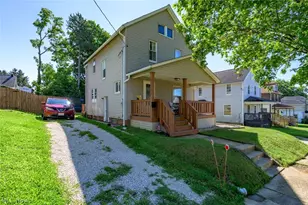 185 24th St NW, Barberton, OH 44203 - Photo 2
