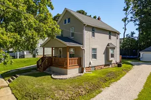185 24th St NW, Barberton, OH 44203 - Photo 4