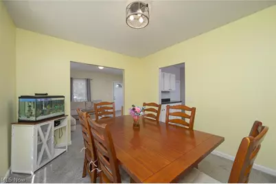 185 24th Street NW, Barberton, OH 44203 - Photo 18