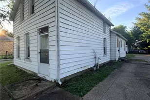 1815 W Monroe St, Sandusky, OH 44870 - Photo 2
