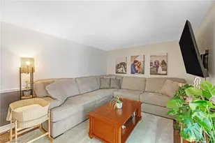 4366 Sunnyview Dr, Uniontown, OH 44685 - Photo 8