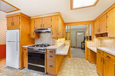 177 N Scranton Street, Ravenna, OH 44266 - Photo 6