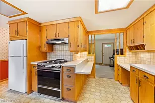 177 N Scranton St, Ravenna, OH 44266 - Photo 6