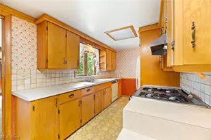 177 N Scranton St, Ravenna, OH 44266 - Photo 8