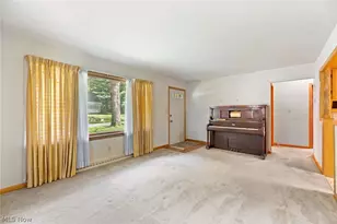 177 N Scranton St, Ravenna, OH 44266 - Photo 4