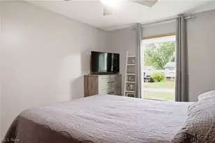 1136 Parkside Ave, Alliance, OH 44601 - Photo 10