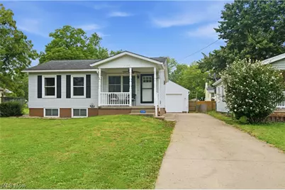 1136 Parkside Avenue, Alliance, OH 44601 - Photo 1