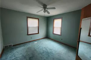 105 Helena Dr, Struthers, OH 44471 - Photo 8