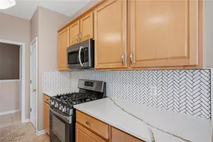 9848 Country Club Cir, Twinsburg, OH 44087 - Photo 14