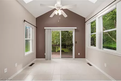 9848 Country Club Circle, Twinsburg, OH 44087 - Photo 10