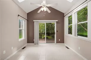 9848 Country Club Cir, Twinsburg, OH 44087 - Photo 10