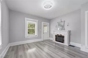 617 Carnahan Ave NE, Canton, OH 44704 - Photo 10