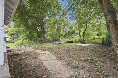 617 Carnahan Avenue NE, Canton, OH 44704 - Photo 6