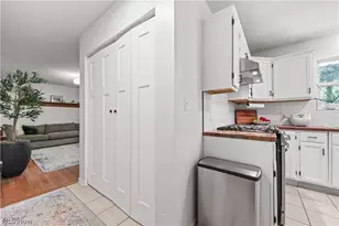 2008 Springfield Lake Blvd, Akron, OH 44312 - Photo 18