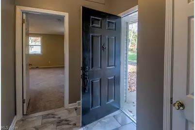 2858 Lakeland Parkway, Silver Lake, OH 44224 - Photo 2