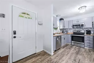 1883 Cleveland St, Salem, OH 44460 - Photo 2