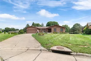 3741 Muirfield Dr, Uniontown, OH 44685 - Photo 38