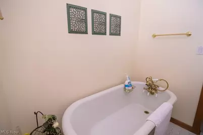 100 Stratton Lane, Flushing, OH 43977 - Photo 20