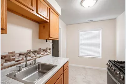 13122 Liberty Avenue, Loveland, OH 44135 - Photo 8