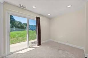 2542 Royal County Down, Uniontown, OH 44685 - Photo 8
