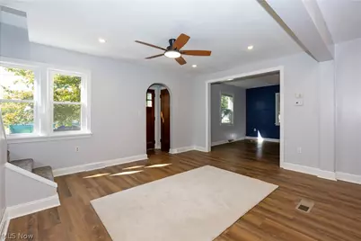101 E Burwell Avenue, Loudonville, OH 44842 - Photo 8