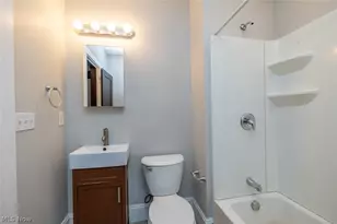 2215 W 101st St, Loveland, OH 44102 - Photo 36