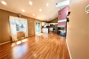 4101 Ivanhoe Dr, Lorain, OH 44053 - Photo 8