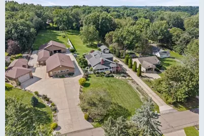 330 Perry Road, Tallmadge, OH 44278 - Photo 2