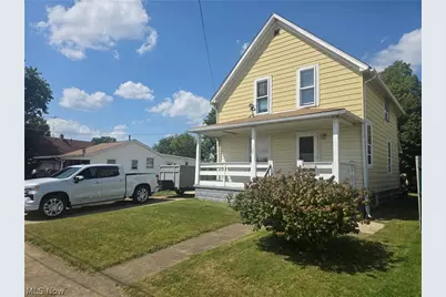123 E 35th Street, South Lorain, OH 44055 - Photo 2