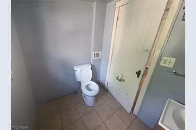 123 E 35th Street, South Lorain, OH 44055 - Photo 28