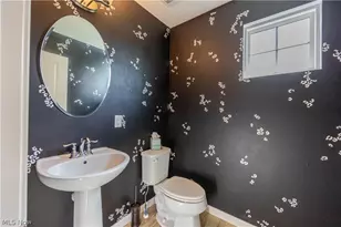 3132 Cloverhurst Street Northeast, Canton, OH 44721 - Photo 18