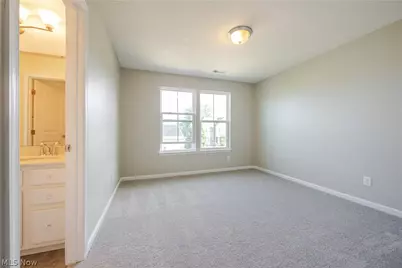 3132 Cloverhurst Street NE, Canton, OH 44721 - Photo 32